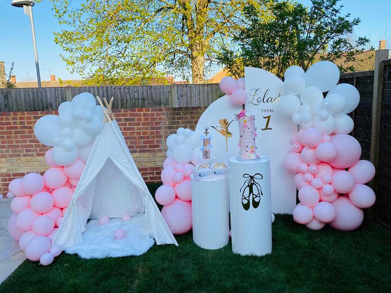 Balloon arches in Kent | Trix Luxe Designs gallery image 6