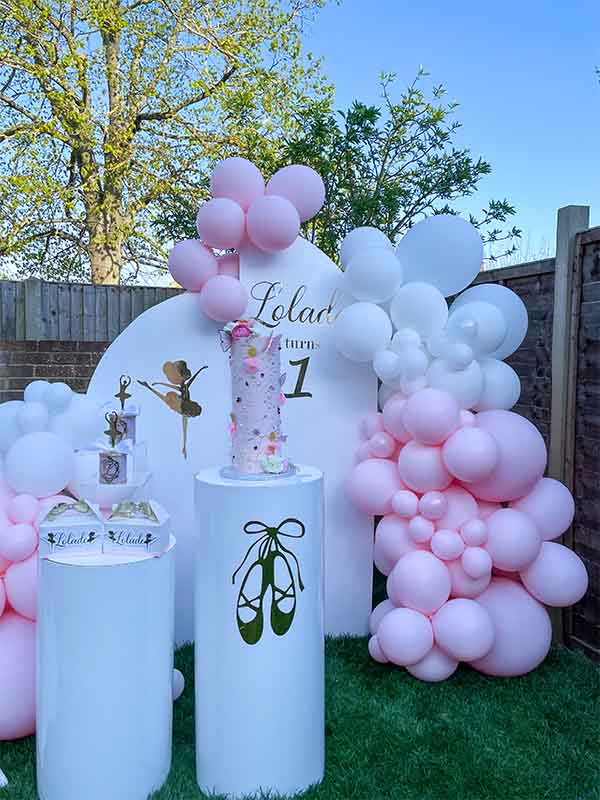 Balloon arches in Kent | Trix Luxe Designs gallery image 7